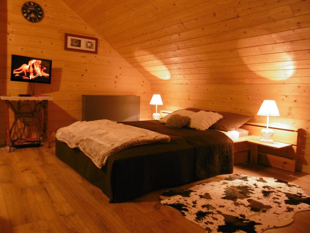 Gite Au Coeur Du Chalet En Belledonne Vers Prapoutel Les 7 Laux Sainte-Agnès Pokój zdjęcie